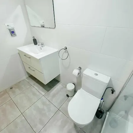 Stunning 2 Bedroom With Pool View Apartamento *