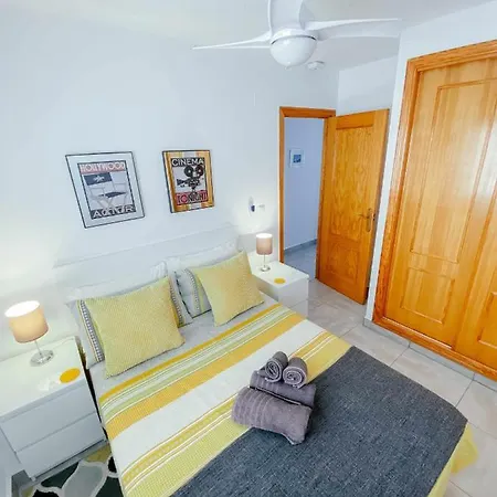 Stunning 2 Bedroom With Pool View Apartment