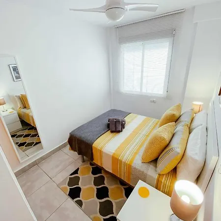Stunning 2 Bedroom With Pool View * Alicante