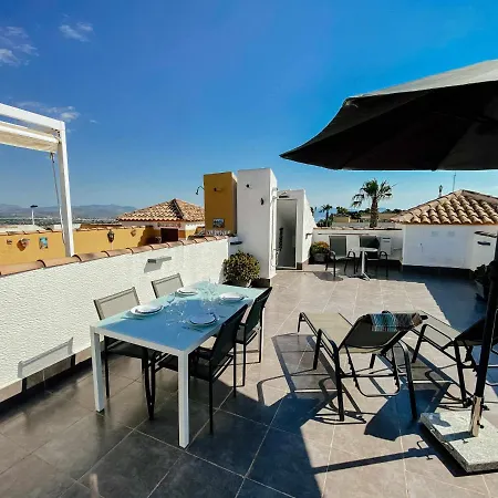 Apartment Stunning 2 Bedroom With Pool View
