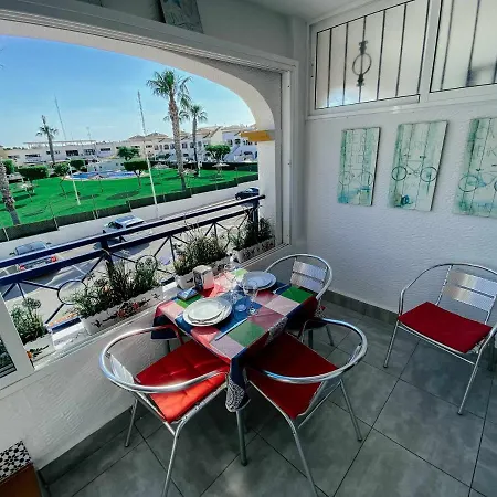 Apartment Stunning 2 Bedroom With Pool View